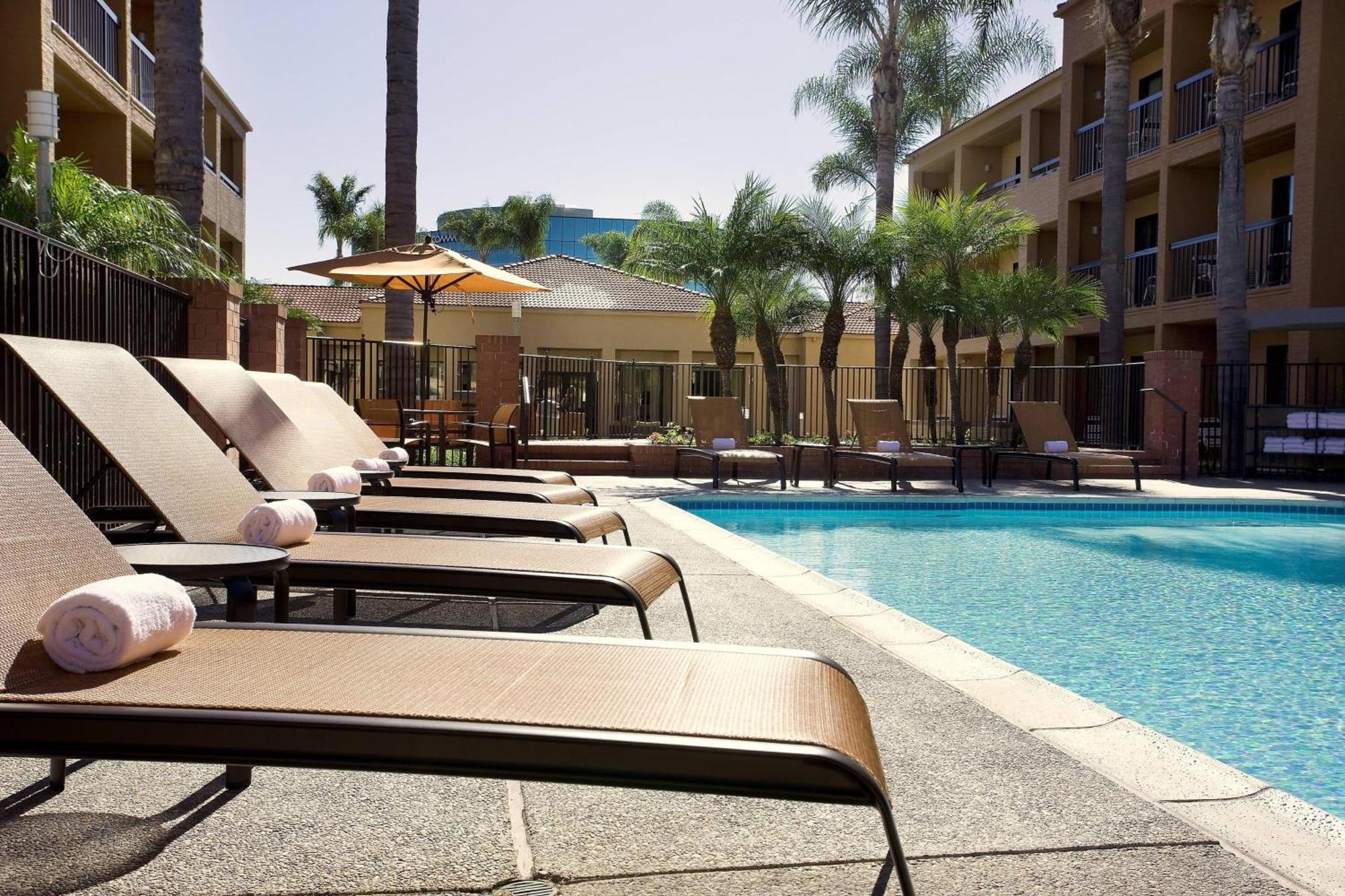 คอร์ตยาร์ด ซานดิเอโก ซอร์เรนโต แวลเลย์ Hotel ภายนอก รูปภาพ